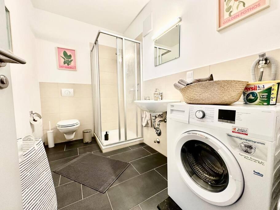 Stylisches Studio Mit Privatem Stellplatz Wenige Minuten Von Der Innenstadt & Mosel Koblenz  Luaran gambar