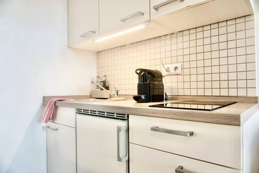 Stylisches Studio Mit Privatem Stellplatz Wenige Minuten Von Der Innenstadt & Mosel Koblenz  Luaran gambar