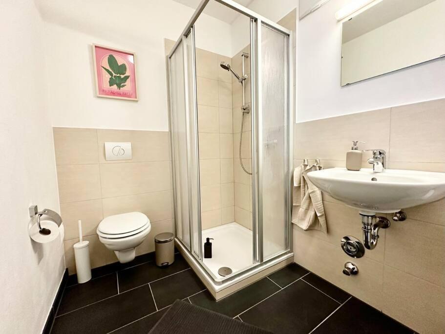 Stylisches Studio Mit Privatem Stellplatz Wenige Minuten Von Der Innenstadt & Mosel Koblenz  Luaran gambar